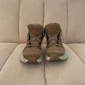 Hoka Mid GTX Boots in Brown and Tan